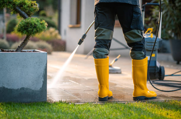 Best Garage Pressure Washing  in Milton, WI